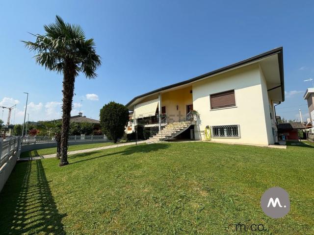Casa in vendita a Azzano Decimo, Friuli-Venezia Giulia