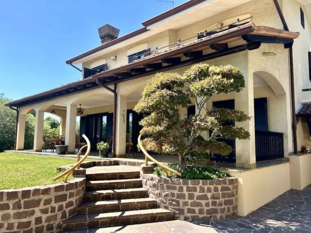 Casa in vendita a Giasbana / Jazbine, San Floriano del Collio / Števerjan
