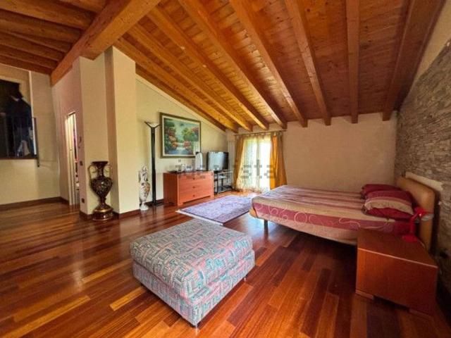 Casa in vendita a Erbusco, Lombardia