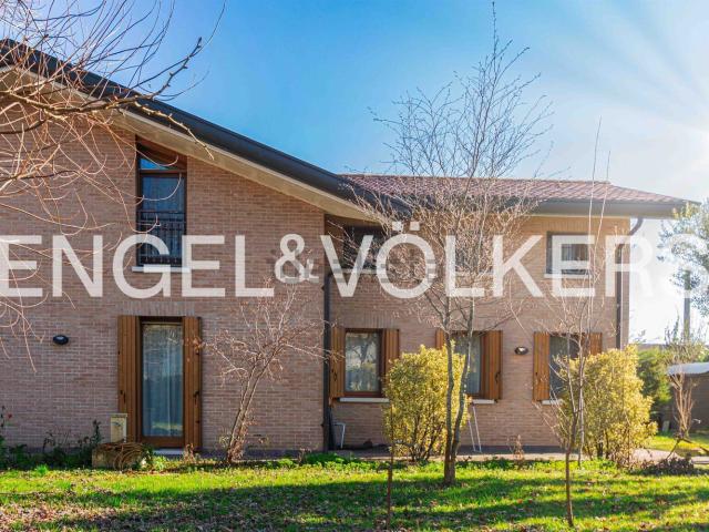 Casa in vendita a Noventa Padovana, Padova