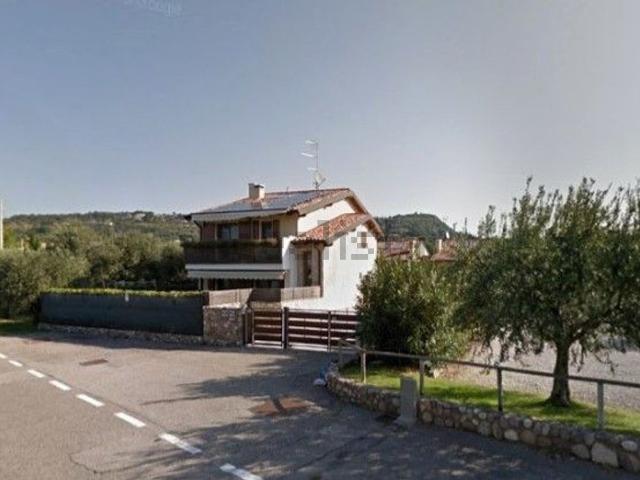 Casa in vendita a Cavaion Veronese, Veneto