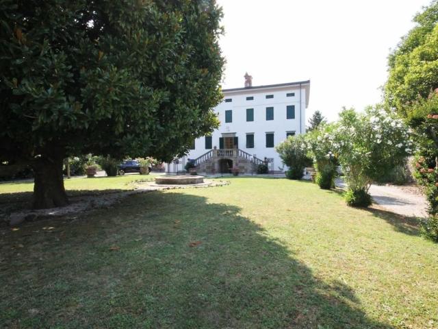 Casa in vendita a Verciano, Capannori