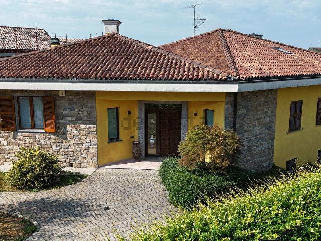 Casa in vendita a Baraggia, Viggiù