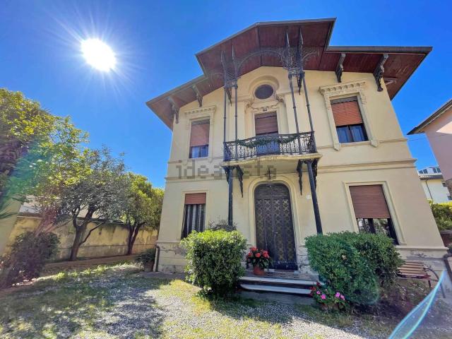 Casa in vendita a Ardenza, Livorno