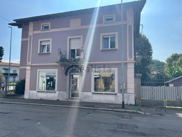 Casa in vendita a Fracce, Cittiglio