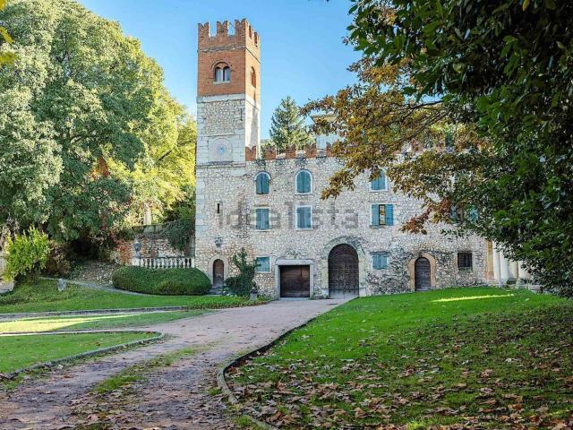 Casa in vendita a Nord-Est, Brenzone