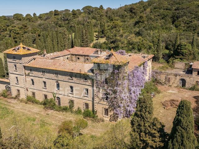 Casa in vendita a Leccio, Larderello
