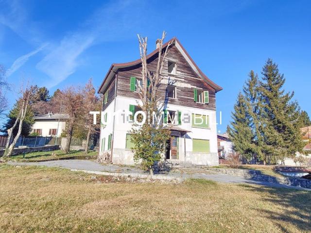 Casa in vendita a Borgo storico Taramelli, Selvino