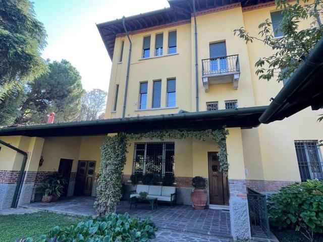 Casa in vendita a Flero, Lombardia