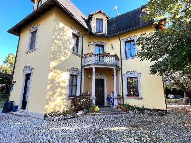 Casa in vendita a Cernusco Lombardone, Lombardia