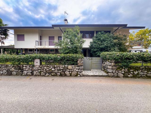 Casa in vendita a Schio, Veneto