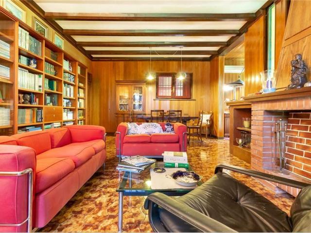 Casa in vendita a Casteggio, Lombardia