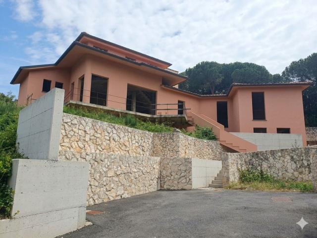 Casa in vendita a Livorno, Toscana