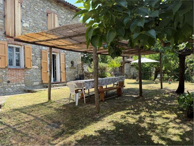 Casa in vendita a Piemonte, Alessandria