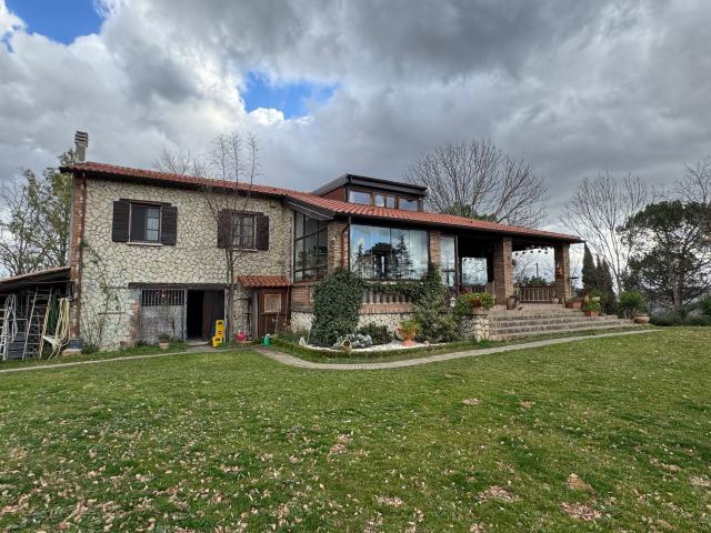 Casa in vendita a Sogliano Al Rubicone, Reggio Emilia