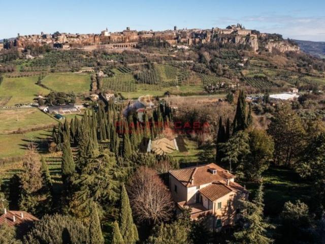 Casa in vendita a Orvieto, Umbria