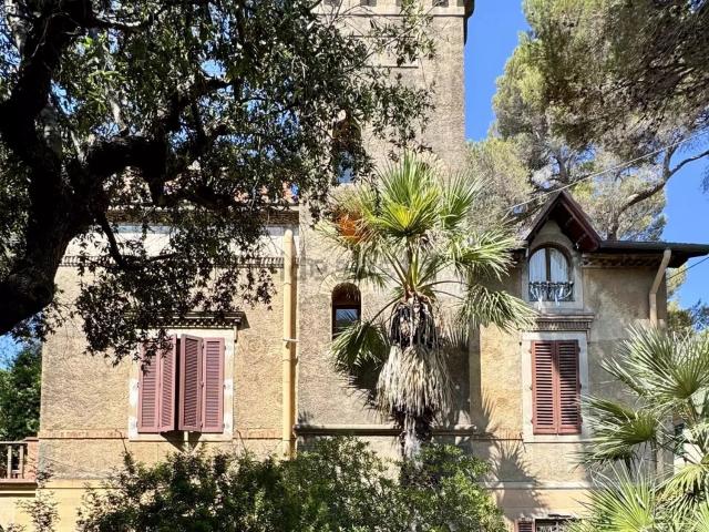Casa in vendita a Rosignano Marittimo, Toscana