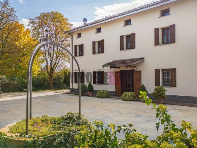 Casa in vendita a Massenzatico, Re