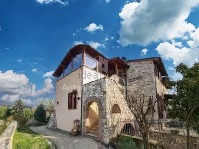 Casa in vendita a Izzalini, Umbria