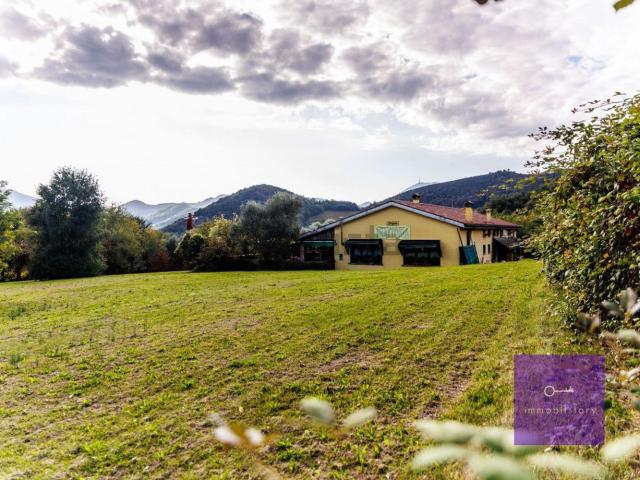 Casa in vendita a Montegrotto Terme, Veneto