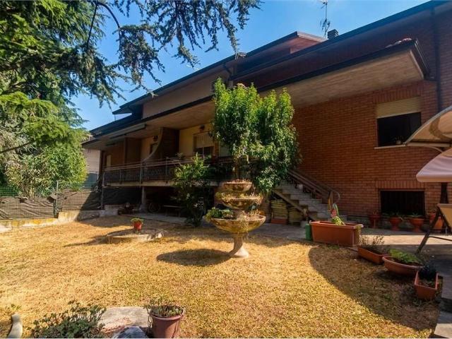 Casa in vendita a Unione di comuni Terre di Castelli, Savignano Sul Panaro