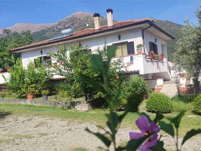 Casa in vendita a Calabria, Cosenza