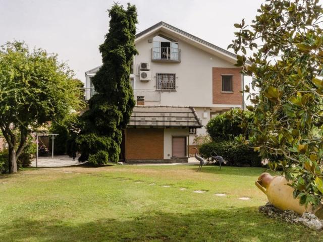Casa in vendita a Piemonte, Vercelli