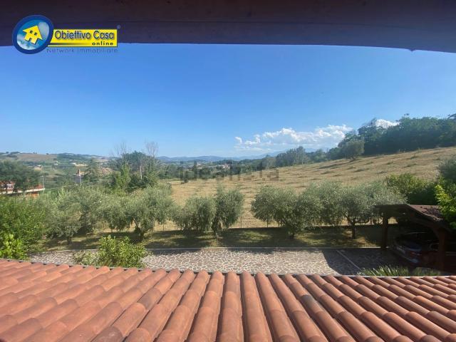 Casa in vendita a Scapriano, Teramo