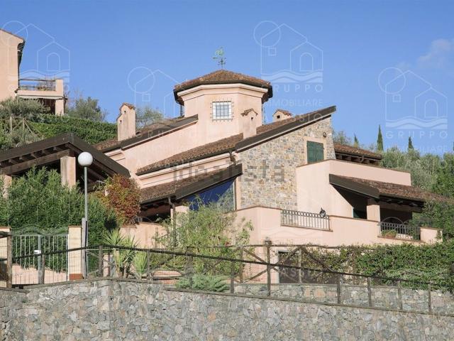 Casa in vendita a Garlenda, Liguria