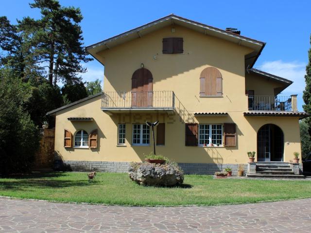 Casa in vendita a Palazzo Del Pero, Toscana