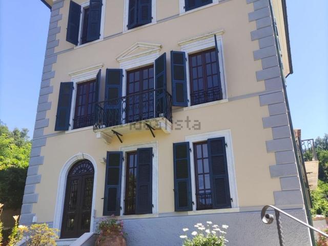Casa in vendita a Fabbrica, Carrara