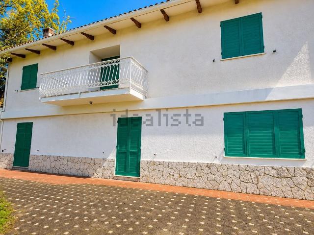 Casa in vendita a Marche, Pesaro E Urbino
