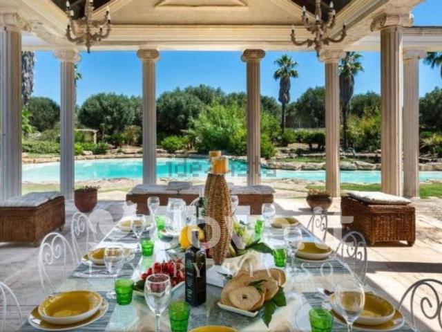 Casa in vendita a Sava, Taranto
