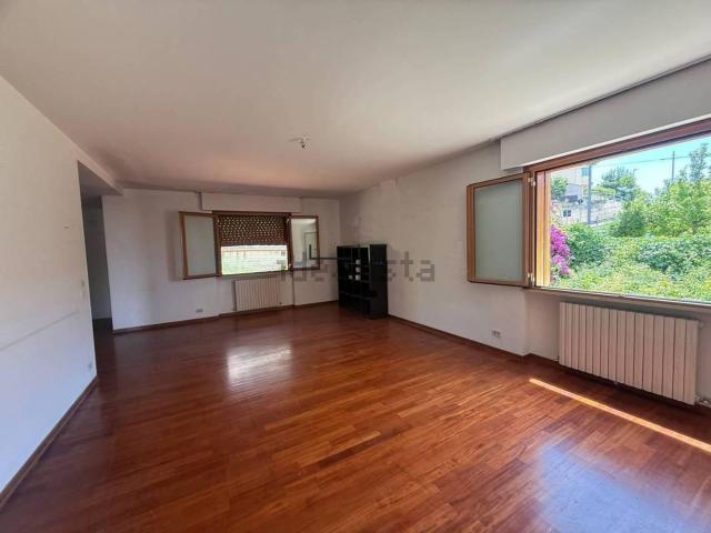 Casa in vendita a Pescara Colli, Pescara