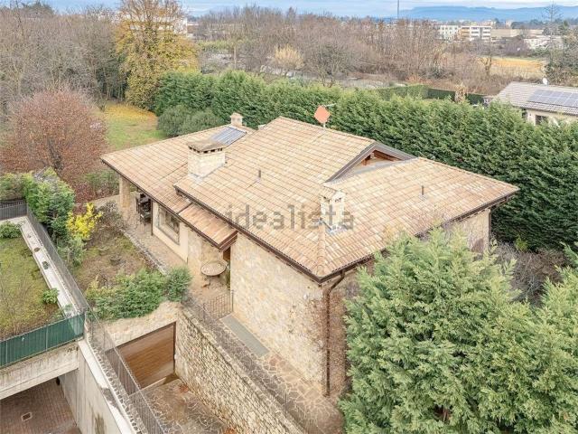 Casa in vendita a Macherio, Lombardia