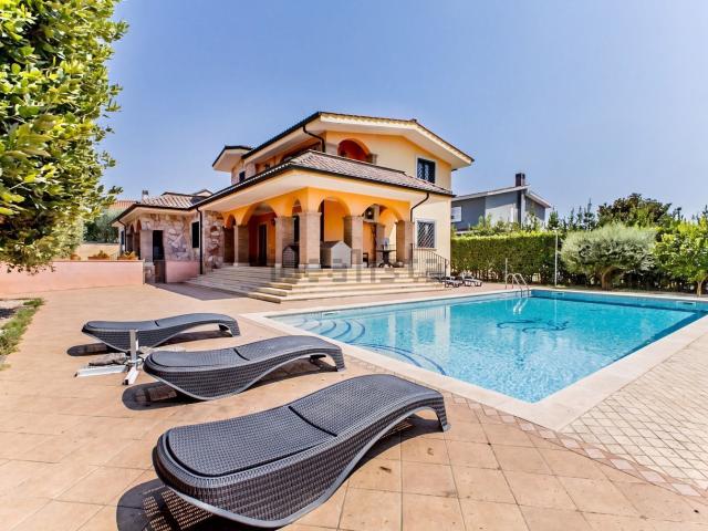 Casa in vendita a Colle Laghetto, Marco Simone