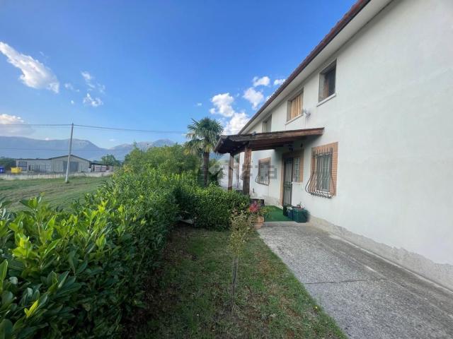Casa in vendita a Villa Latina, Lazio