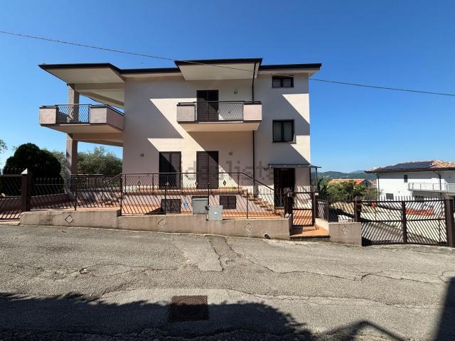 Casa in vendita a Santo Stefano Del Sole, Campania