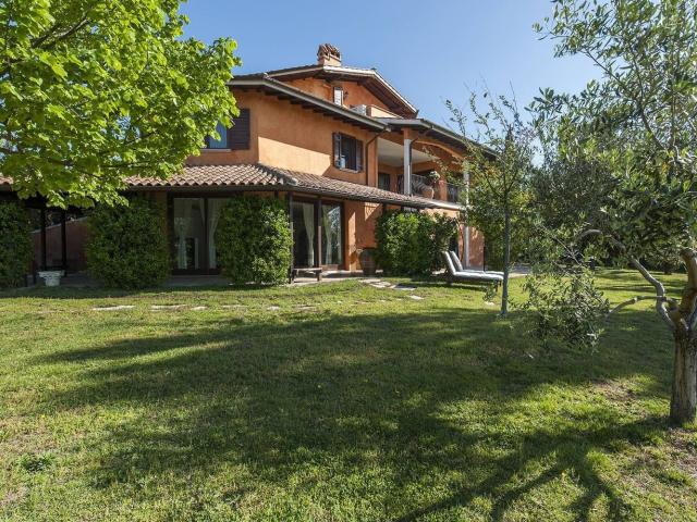 Casa in vendita a Vigna della Casa, Roma Capitale