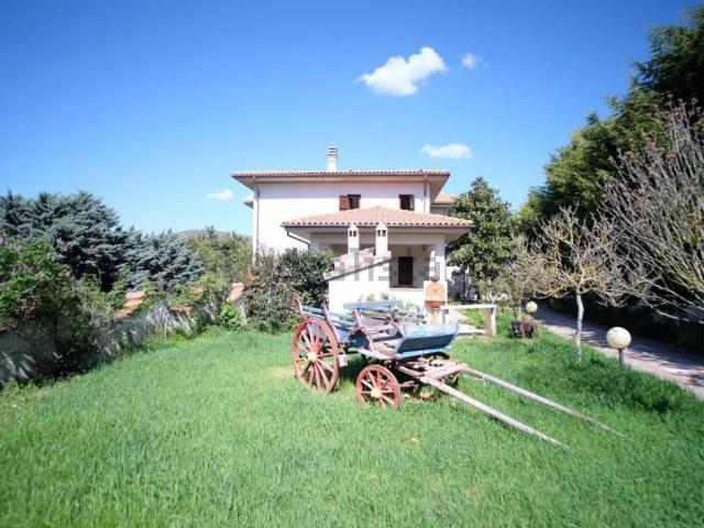 Casa in vendita a Torricella Sabina, Lazio