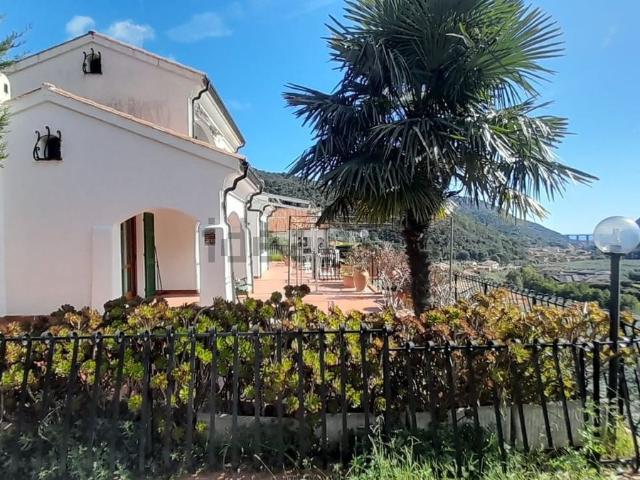 Casa in vendita a Tovo San Giacomo, Liguria