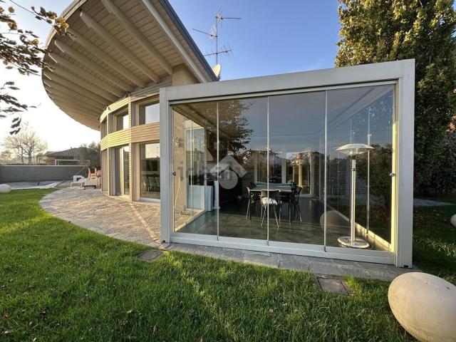 Casa in vendita a Carugate, Valera di Sopra