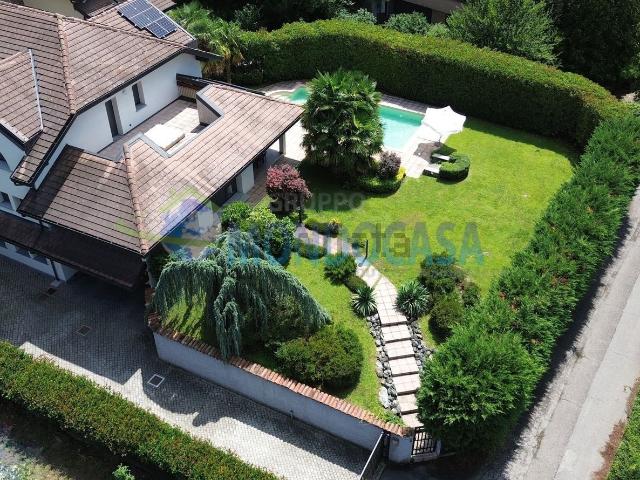 Casa in vendita a Carimate, Lombardia