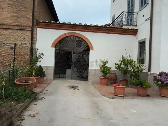 Casa in vendita a Nuovo Borgo di Tressa, Monteroni d'Arbia