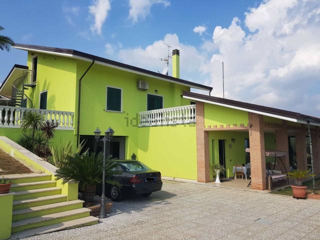 Casa in vendita a Unione dei Comuni della Val Vibrata, Martinsicuro