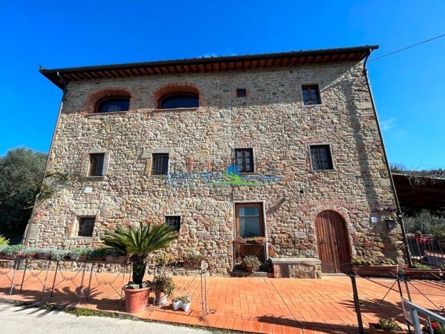 Casa in vendita a Uzzano, Toscana
