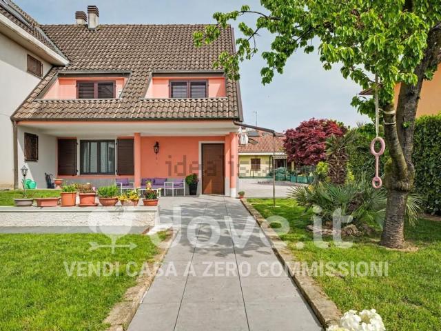 Casa in vendita a Cambiago, Lombardia