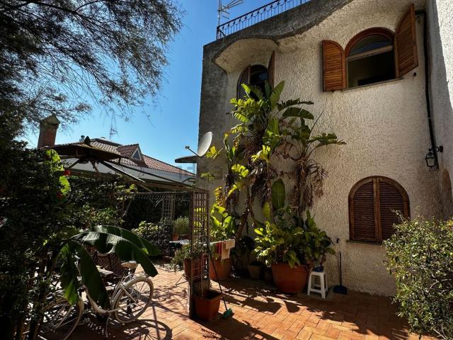 Casa in vendita a San Gordiano, Roma Capitale