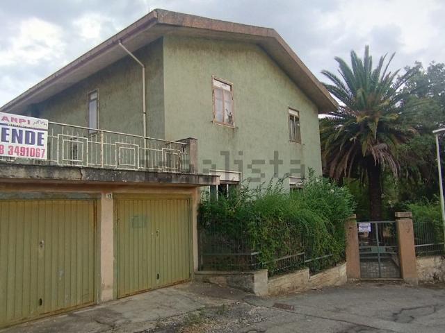 Casa in vendita a Piazza, Sicilia