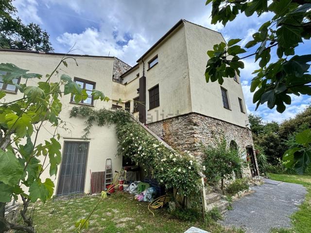 Casa in vendita a Vezzi Portio, Liguria